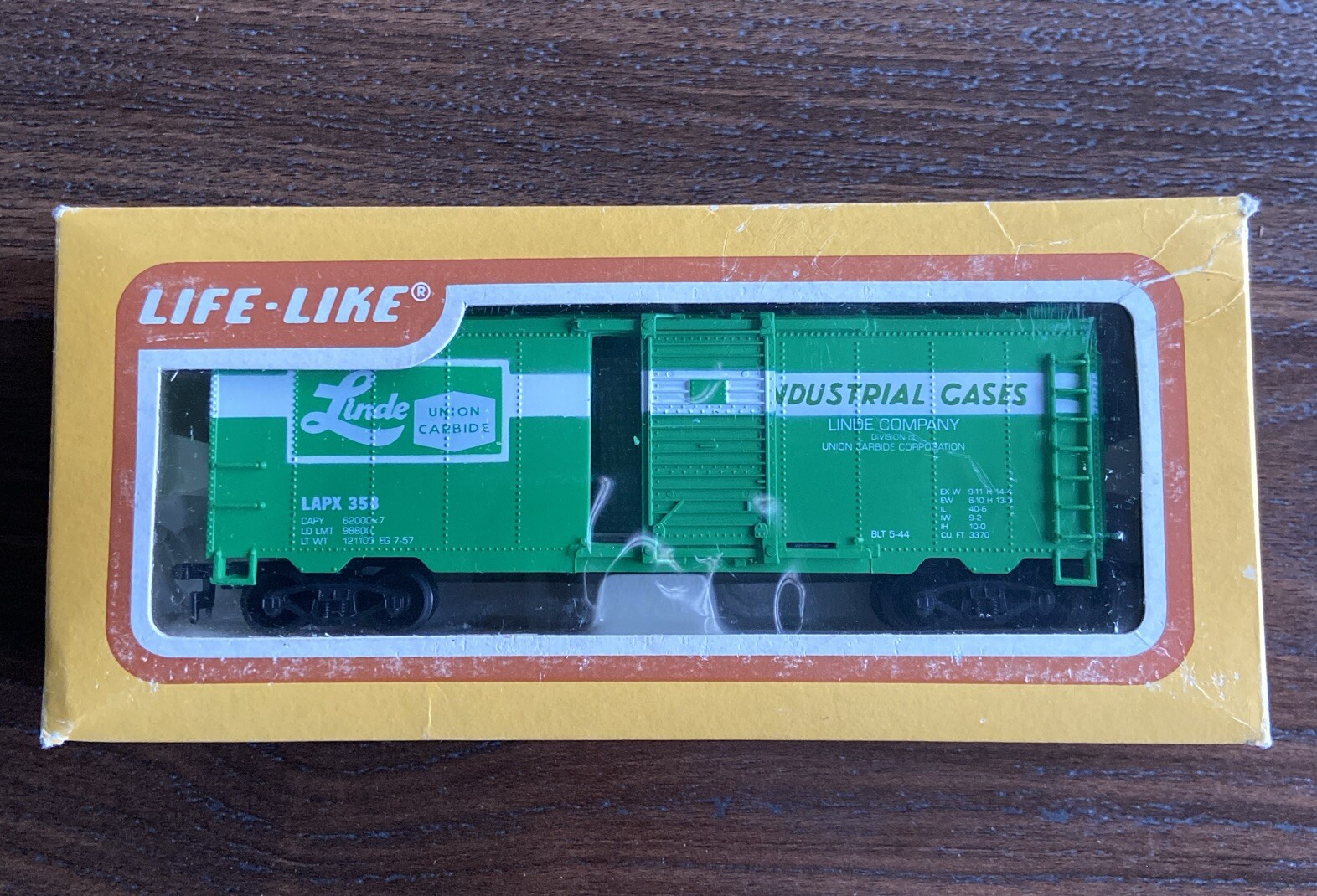 Picture 1 of 16