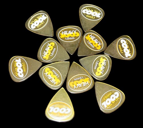 12 selecciones de guitarra estándar de carbonato beta pesado de 1,0 mm Cool agarre de goma - Imagen 1 de 5