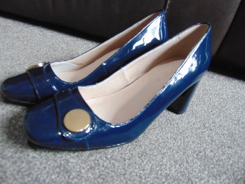 Ladies NEXT Forever Comfort Blue Patent Mid Heel Court Shoes Size 35.5 UK 3 - Picture 3 of 15