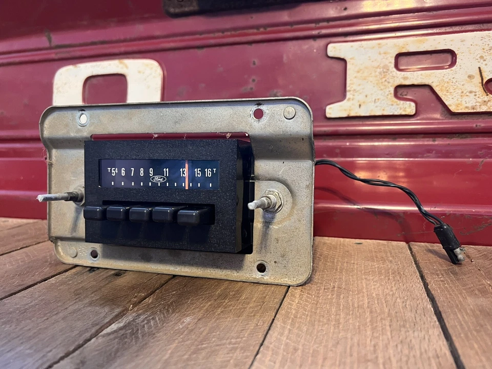 PROBADO, FUNCIONA! Ford Truck Philco 1980 1981 1982 perilla de radio AM F100 F150 F250 Foto 2 de 4