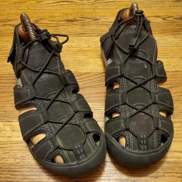 khombu travis sandals mens