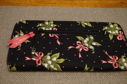 Vera Bradley New Hope Large Zip Around Travel Organizer Wallet Retail $42.00 - Picture 3 of 6