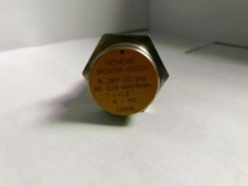 SIEMENS 3RG4014-3AG01 PROXIMITY SWITCH INDUCTIVE 10mm 10-30VDC PNP N.O. WOW!!