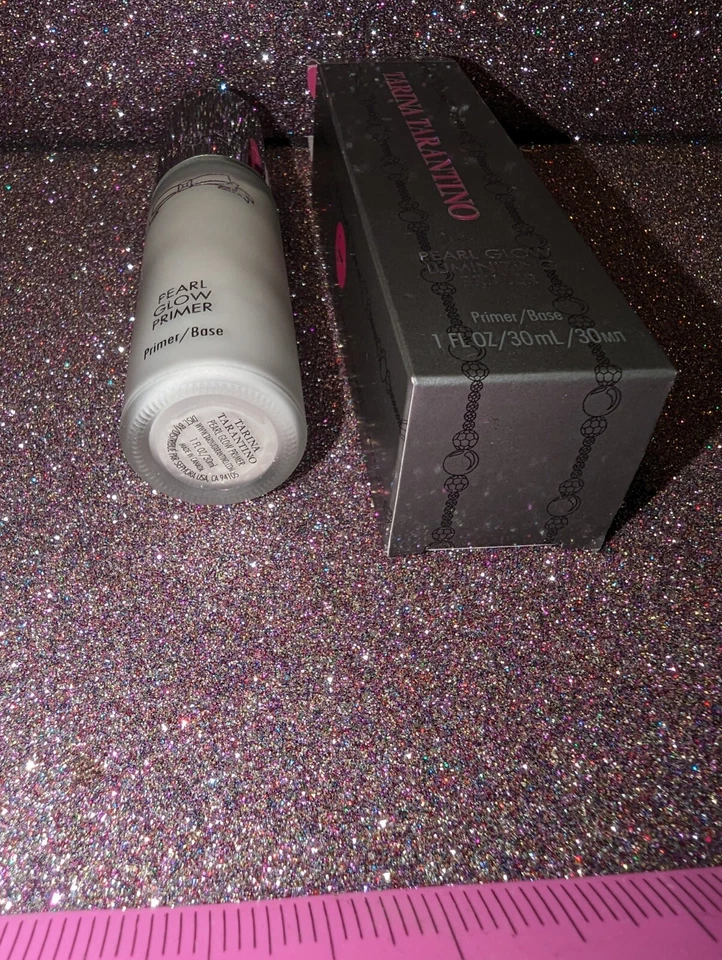 Iluminador Pearl Glow Primer Tarina Tarantino Foto 2 de 4