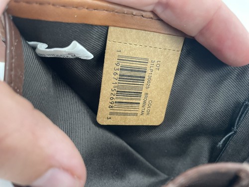 Cartera plegable de cuero marrón Levi's protección RFID 6 ranuras precio de venta sugerido por el fabricante $36 31LP130025 - Imagen 7 de 7