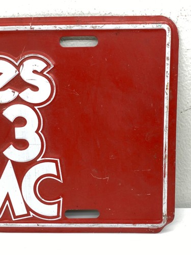 Oldies 104.3 WOMC Michigan Radio Station PROMO Novelty License Plate Metal Red - Picture 3 of 8