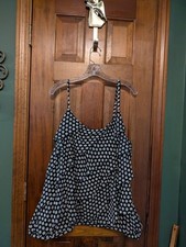 Torrid Size 2 18 Ladies Top Smoke Free C All Pics For Details And Measurements