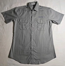 United Airlines Cintas Work Shirt Mens Gray S-Sleeve Button Up Size XS 40W×27L