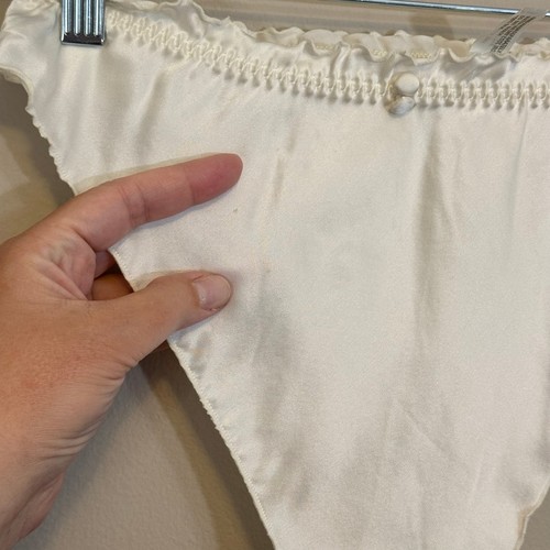 Vintage Victoria's Secret Thong Panties L Off White Silk Ruffle Gold Label NWT - Picture 3 of 8