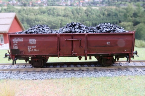M+D / Klein Modellbahn H0 212 Güterwagen mit Kohleladung Typ E 037 HANDGEALTERT - Bild 2 von 14