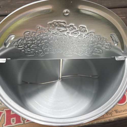 Whirley Pop Wabash Valley Farms Stovetop Popcorn Popper 6 qt. Farm Red - Picture 3 of 8