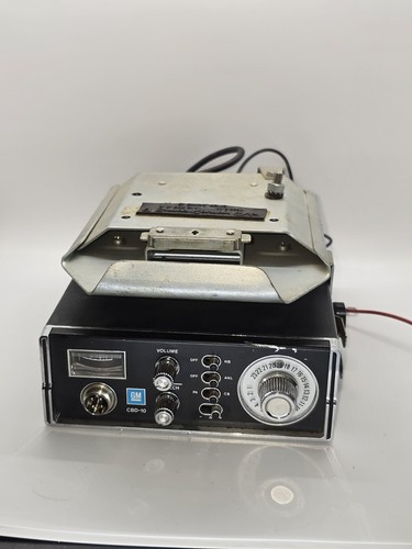 Vintage General Motors CB Radio; GM CBD-10 Trans Am Bandit - Picture 3 of 11