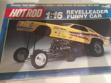Revell Hot Rod Mickey Thompsons Funny Car model kit 1/16 RARE