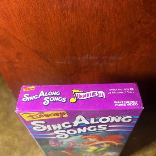 Disneys Sing Along Songs - The Little Mermaid: Under the Sea (VHS, 1990) - Picture 3 of 9