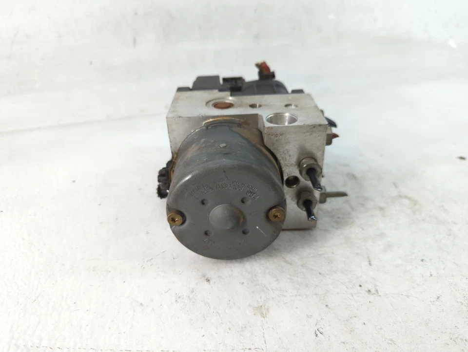 Módulo de control de bomba ABS Saturn Vue 2004-2007 DKI91 Foto 4 de 4