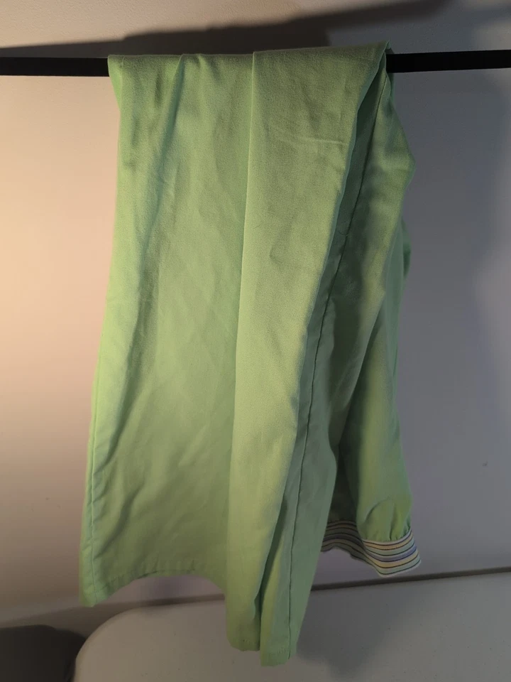 Pantalones Médicos Pequeños SB Verde Lima Poliéster Foto 2 de 4