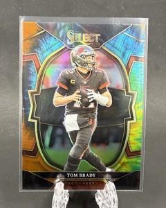 2022 SELECT TOM BRADY CONCOURSE TIE-DYE PRIZM /25! TAMPA BAY BUCCANEERS! #26.