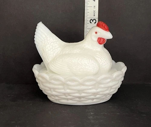 Vintage  Milk Glass Hen On Nest Covered Candy Dish - 3” High