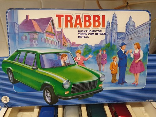 TRABBI TRABANT BLUE SILVER CREAM GREEN RED DIECAST MODEL CAR PRESENTATION BOX - Picture 4 of 21