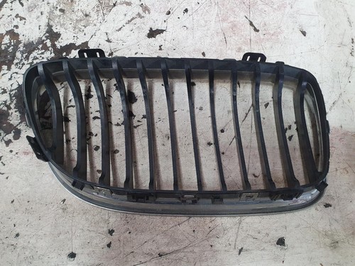 BMW 3 SERIES LEFT BONNET GRILLE E90/E92/E93, SEDAN/COUPE/CABRIO - Picture 5 of 7