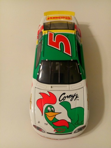 REVELL 1998 TERRY LABONTE #5 CHEVY MONTE CARLO KELLOG'S CORNY NASCAR 1:18  - Picture 3 of 9