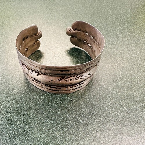 VTG Silver Native American Cuff Bracelet - 47g - Picture 1 of 13