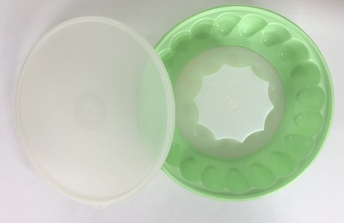 Vintage 3 Piece Tupperware Jello Mold Ice Ring Mint Green 1202 1201 + Lid - Picture 6 of 7