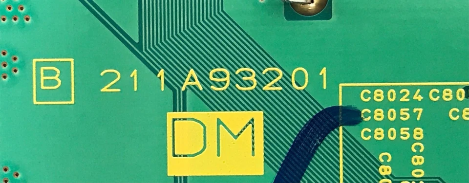 921C549004, 211A93201, SC1566I5M-2.5TR, TDA8932BTW, NT5DS32M16BS-5T, LT-46144 Foto 2 de 4