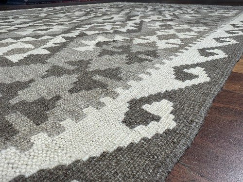 Nomadic Moroccan Kilim | Natural Undyed Wool | Hand-Made Kilim Area Rug 4.10x6.7 - Picture 5 of 7