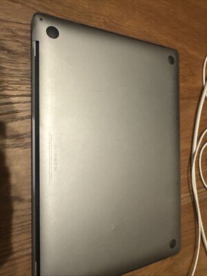 Apple MacBook Pro 15.4