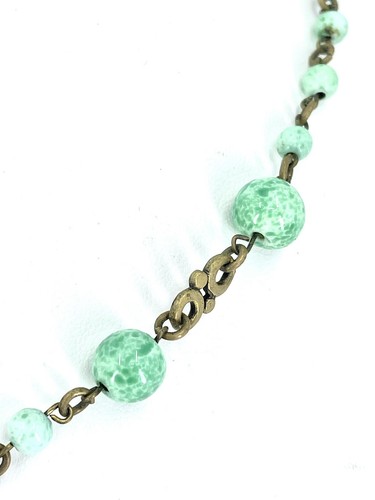 Vintage Art Deco Czech Grapes and Leaves Green Peking Glass Necklace - Picture 5 of 7