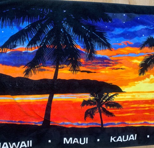 AJW Inc Hawaii Beach Towel Vintage Colorful Palm Trees Sunset Maui Kauai Oahu - Picture 3 of 5