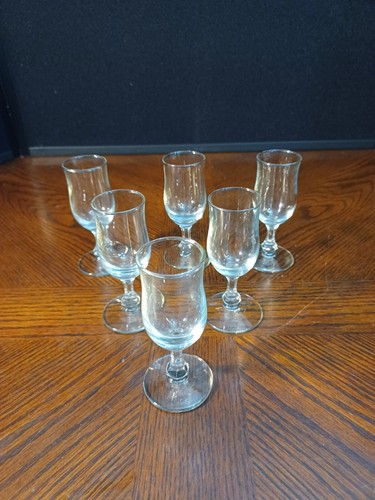 VINTAGE CRYSTAL CLEAR GLASS MINIATURE SHOT WINE GLASSES SET OF 6 - Picture 2 of 9