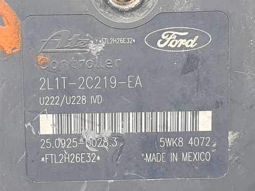 2003-04 Lincoln Navigator ABS AntiLock Brake Control 2L142C405BA OEM 0406g33 - Picture 3 of 11