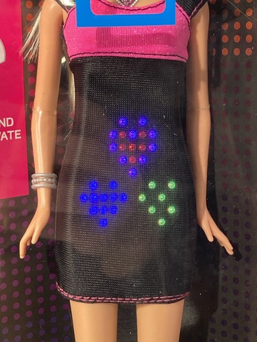 Read- Open box 2013 Digital Dress Barbie Doll Y8178 Light up Dress!! - Bild 5 von 24