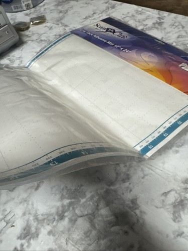 Brother ScanNCut CAMATSTD24 Standard Tack Adhesive Mat 24x12 - Picture 2 of 5