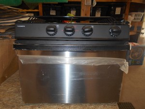 Rv Stove Oven >> 17 Dometic 3 Burner Lp Gas Stove Oven Range Rv Rv 1735bs Free Rv Stove Oven >> 17 Dometic 3 Burner Lp Gas Stove Oven Range Rv Rv 1735bs Free