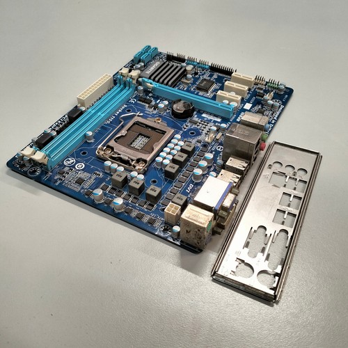 Chipset GIGABYTE MicroATX Socket LGA1155 H61 Express GA-H61M-D2-B3 rev. 1,0 - Imagen 8 de 15