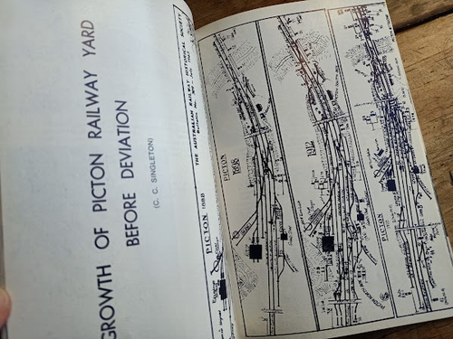 2 NSW train history books: Picton-Mittagong Loop line & Main Line railway Bayley - Picture 5 of 11