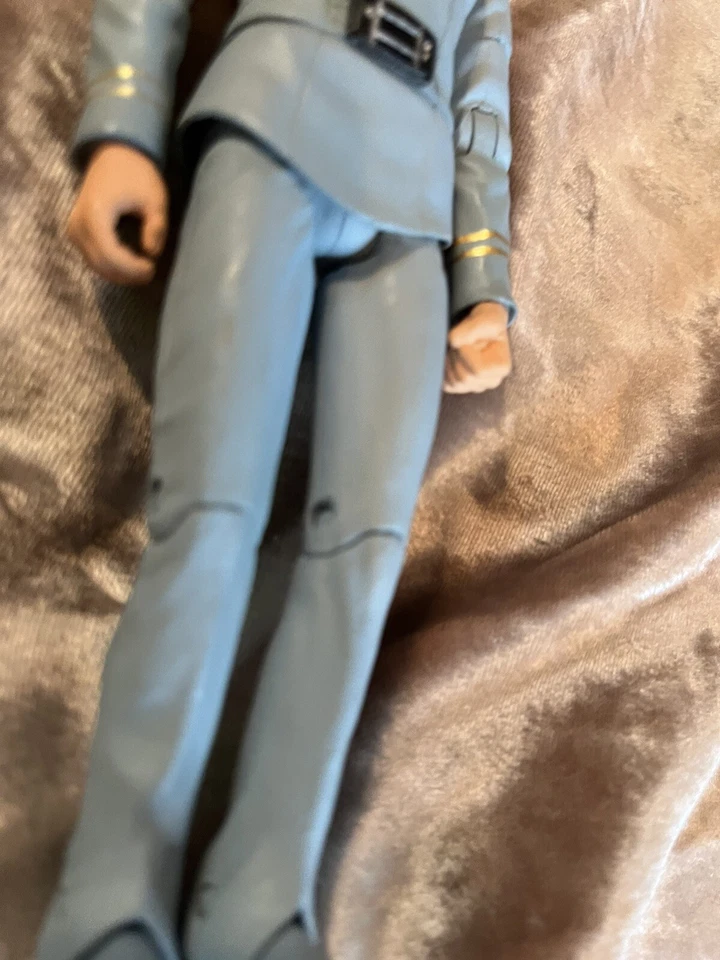 Figura de acción Star Trek SPOCK 7 PULGADAS exclusiva de Toys R Us - Diamond Select VER Foto 4 de 4