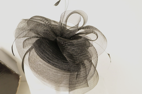 Debenhams Fascinator Black Net/Feathers Headband Headpiece Wedding/Occasion VGC - Picture 10 of 13