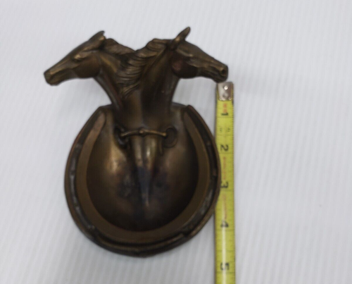 Vintage K&Q Co. Horseshoe Brass Horses Heads Ashtray Pipe Stand 4.5 Inch - Picture 5 of 6