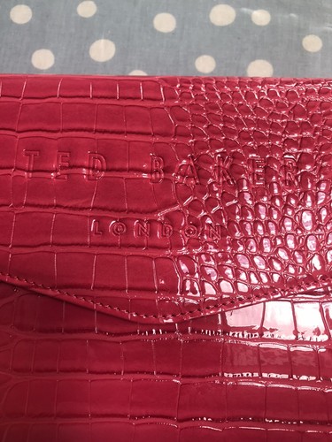Ladies Ted Baker Pink Crocodile Effect Magnetic Closure Clutch Bag BNWTAGS - Picture 2 of 10