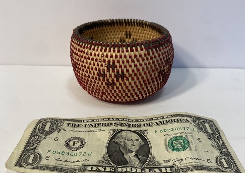 Contemporary 1980 or After Native American Washoe/Paiute Beaded Basket - Picture 7 of 7