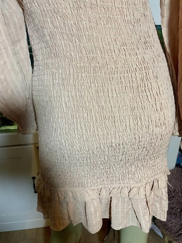 Bodycon Kleid Größe Medium taupe gerafft tiefer Ausschnitt V-Ausschnitt Langarm Vera & Lucy neu mit Etikett - Bild 13 von 17
