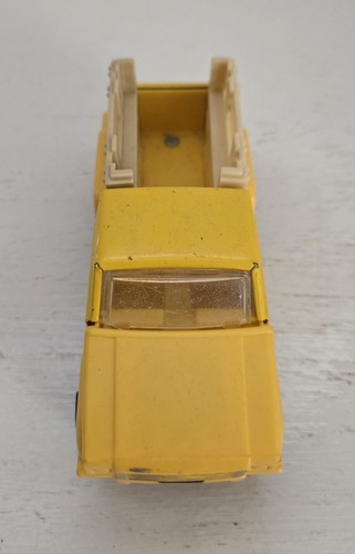VTG Tonka Dairy Truck Yellow Pickup w/ "Wood" Bed Attachment 1982 Toy Truck  - Picture 5 of 9
