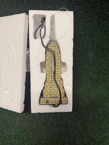 Dept 56 Rare Christmas In The City ORNAMENT 59408 EMPIRE STATE BUILDING Light Up - Picture 1 of 3