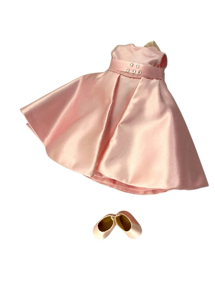 Antigo-1993 Madame Alexander ~ Boneca de 8” Wendy Honors Madame Outfit Only ~ #93-9 Excelente Estado Usado - Imagem 2 de 4