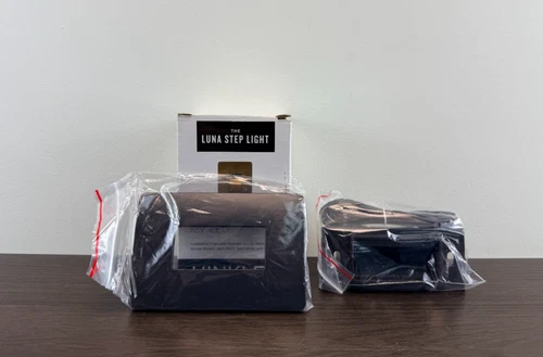 Hinkley LED Landscape Lighting Luna Bronze Finish 4 Watt 12V 2700K  (15508BZ) - Picture 3 of 15