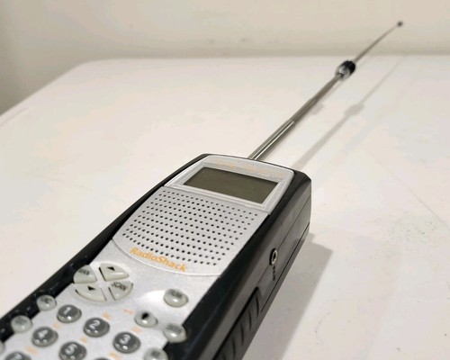 Radio Shack Pro 96 Digital Trunking Handheld Scanner 20-526 - Zdjęcie 3 z 8